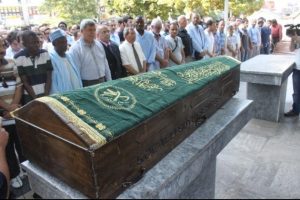 Afrikalı &ouml;ğrenci son yolculuğuna uğurlandı