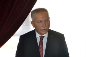 Ekmeleddin İhsanoğlu adını neden değiştirdi?