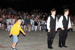 "Bırakın beni, ben de oynayacağım"