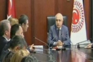 'Başbakan hizmetine kaldığı yerden devam edecektir'