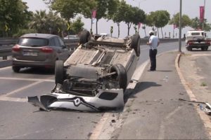 Ehliyeti alınca gaza bastı kaza yaptı