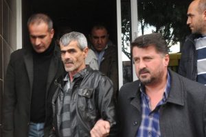 Tatlıses'in medyumunu &ouml;ld&uuml;ren sanıklar tahliye istedi