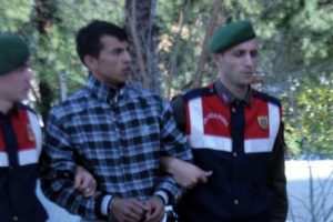 Su şebekesi borusunu kesip satan kişiler yakalandı