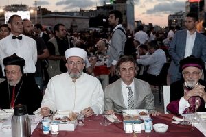 Taksim Meydanı'nda "kardeşlik sofrası"