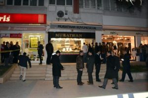 Kanlı kuyumcu soyguncusuna m&uuml;ebbet