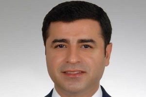 Demirtaş, mal varlığını YSK'ya bildirdi