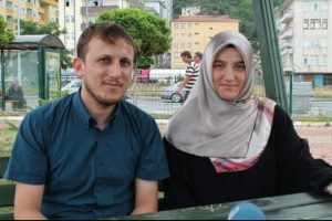 Başbakan'a bilezik veren o kız ortaya &ccedil;ıktı