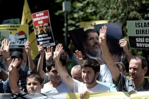 Mısır'daki darbe protesto edildi