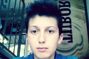 Gen&ccedil; sporcu toprağa verildi