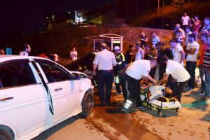 Bursa'da kavşakta faciaya kıl payı!