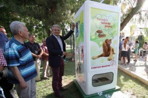 Sokak hayvanları i&ccedil;in &ccedil;ok &ouml;zel makine