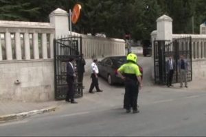 Erdoğan anne ve babasının mezarlarını ziyaret etti