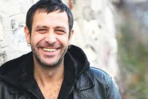 Nejat İşler: Benim adıma yazan birileri var...