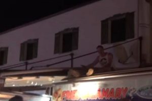 ABD askeri Kuşadası'nı birbirine kattı