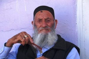 Bir asırdır orucunu aksatmıyor