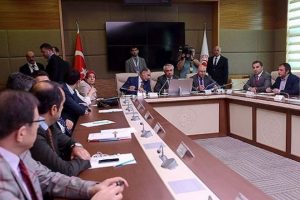 CHP'den '&Ccedil;&ouml;z&uuml;m S&uuml;reci Paketi'ne destek