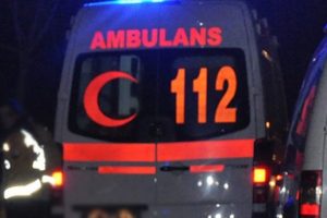16 yaşındaki s&uuml;r&uuml;c&uuml; kaza yaptı: 1 &ouml;l&uuml;