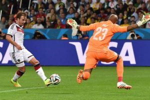 Torku Konyaspor Rais M'Bolhi'nin peşinde!