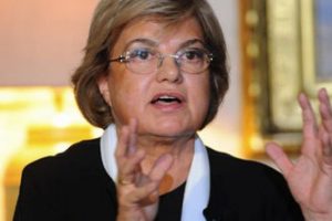Tansu &Ccedil;iller hastaneye kaldırıldı