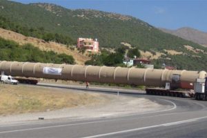 Şaşkın bakışlar arasında Irak'a g&ouml;t&uuml;r&uuml;l&uuml;yor