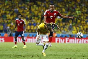 Neymar'ı sakatlayan Zuniga'dan &ouml;z&uuml;r