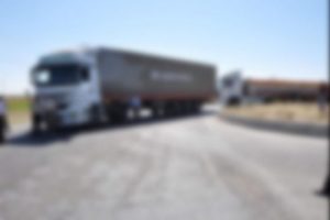 TIR dehşeti: 1 polis şehit, 1 polis yaralı