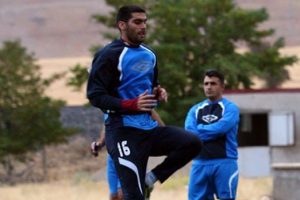 Z&uuml;lk&uuml;f &Ouml;zer resmen Erciyesspor'da