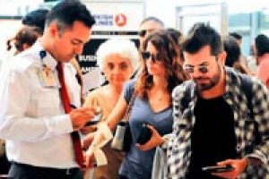 Business class d&uuml;ğ&uuml;n alayı...