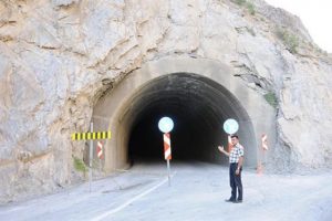 Selde kapanan t&uuml;nel 1.5 yıldır a&ccedil;ılamadı!