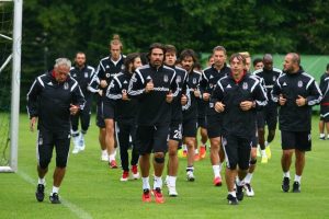 Beşiktaş hazırlıklarını s&uuml;rd&uuml;r&uuml;yor