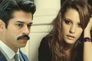 Burak &Ouml;z&ccedil;ivit Serenay Sarıkaya'nın peşinde...