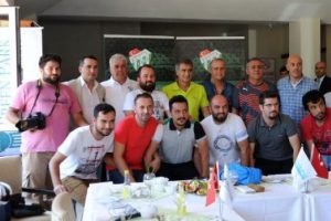 Şenol G&uuml;neş Gazetecilerle sohbet etti