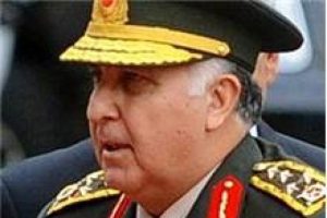 Necdet &Ouml;zel istifa etmeyecek ama...