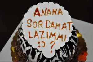 İlgin&ccedil; evlenme teklifi! 'Anana sor damat lazım mı?'