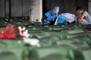 Soykırımının 175 kurbanı son yolculuğuna uğurlanıyor