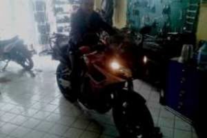 Motor tutkusu canına mal oldu