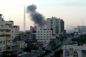 İsrail u&ccedil;akları h&uuml;k&uuml;met binalarını bombaladı