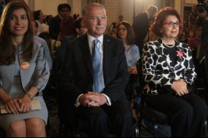 "Saygı ekmek i&ccedil;in verin elinizi"