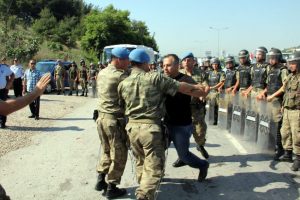 Bursa'da ortalık savaş alanına d&ouml;nd&uuml;