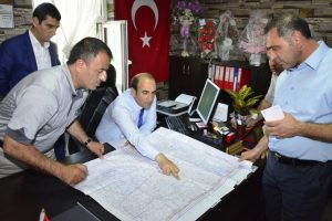Başkan Edebali sahada tam gaz &ccedil;alışıyor