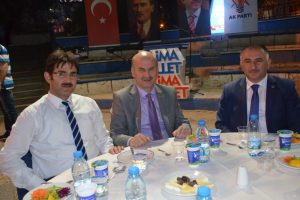 AK Parti Orhangazi İl&ccedil;e teşkilatından g&ouml;rkemli iftar