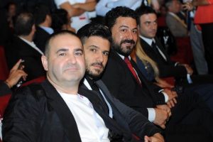 Erdoğan'ı &uuml;nl&uuml; isimler de dinledi
