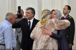 İftarda şehit aileleri ve gazilerle buluştu