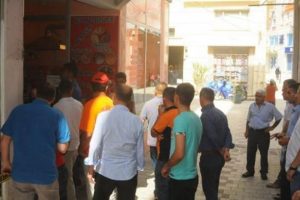 Esnaf kavgası kanlı bitti: 1 &ouml;l&uuml;