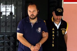 Eski &ouml;ğretmenlerini &ouml;yle bir yolla dolandırdı ki !