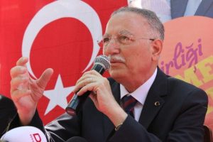 "Camilerin g&ouml;lgesinde siyaset yapılmaz"