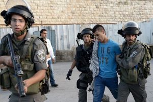 İsrail, 7'si milletvekili 14 Hamas &uuml;yesini g&ouml;zaltına aldı