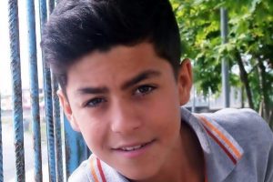 Silahla oyun oynarken &ouml;ld&uuml;