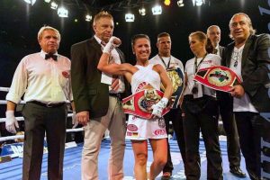 &Ouml;zlem Şahin &uuml;&ccedil; dalda D&uuml;nya şampiyonu oldu