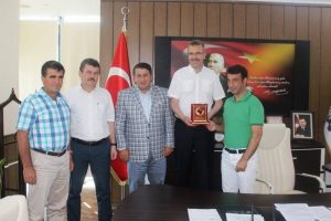 Belediye Başkanı Ali &Ouml;zkan'a hayırlı olsun ziyareti
